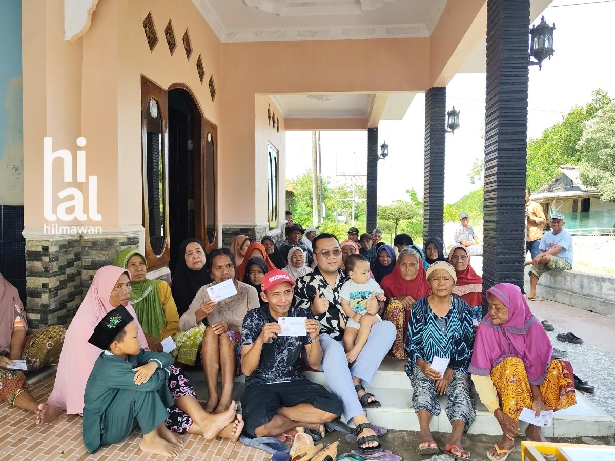 Pererat Silaturahmi, Hilal Hilmawan Gelar Santunan bagi Yatim dan Dhuafa di Desa Pabean Ilir